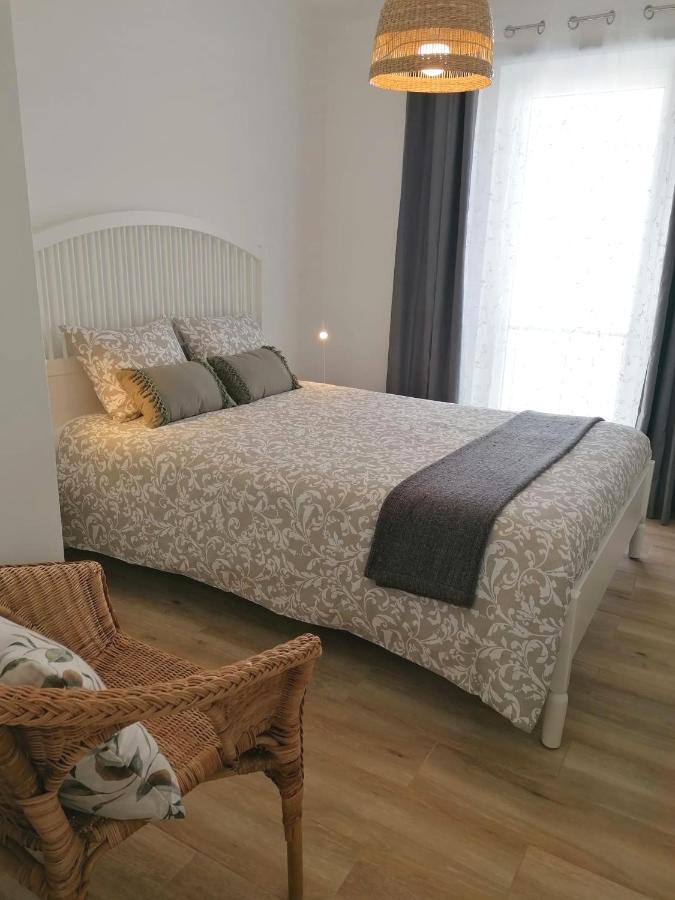 Apartamento Vilamar ヴィラ・ノヴァ・デ・ミルフォンテス エクステリア 写真