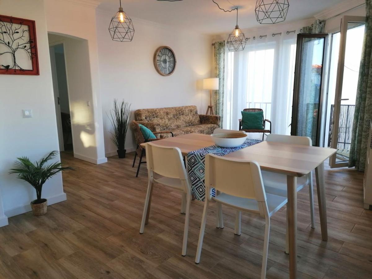 Apartamento Vilamar ヴィラ・ノヴァ・デ・ミルフォンテス エクステリア 写真