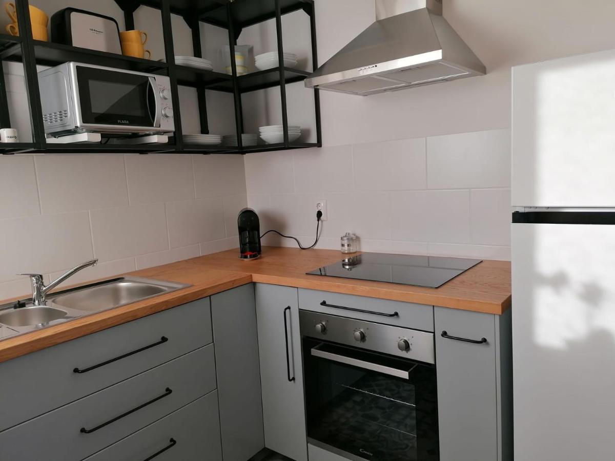 Apartamento Vilamar ヴィラ・ノヴァ・デ・ミルフォンテス エクステリア 写真